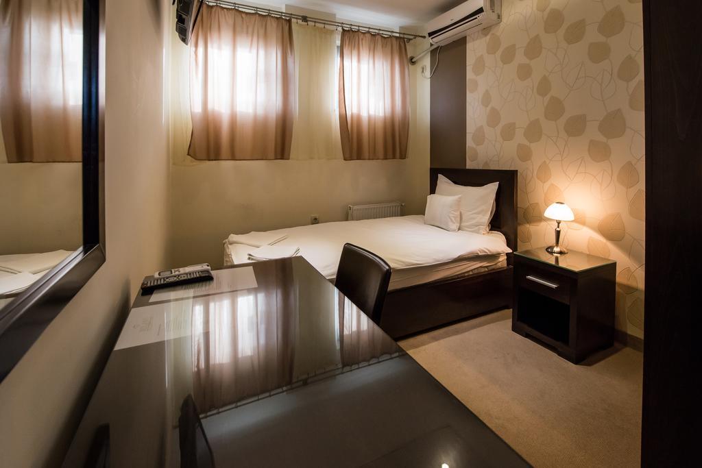 Villa Milano Kovin Quarto foto